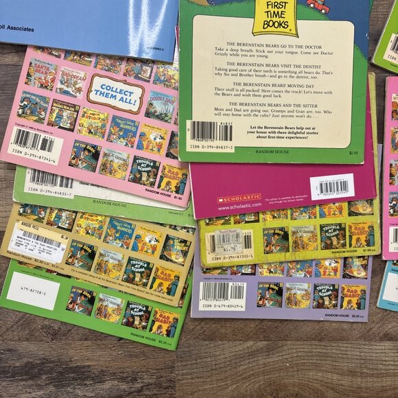 Vintage Berenstain Bears Book LOT 16 Children's Softcover Books + Activity Book - Picture 11 of 11